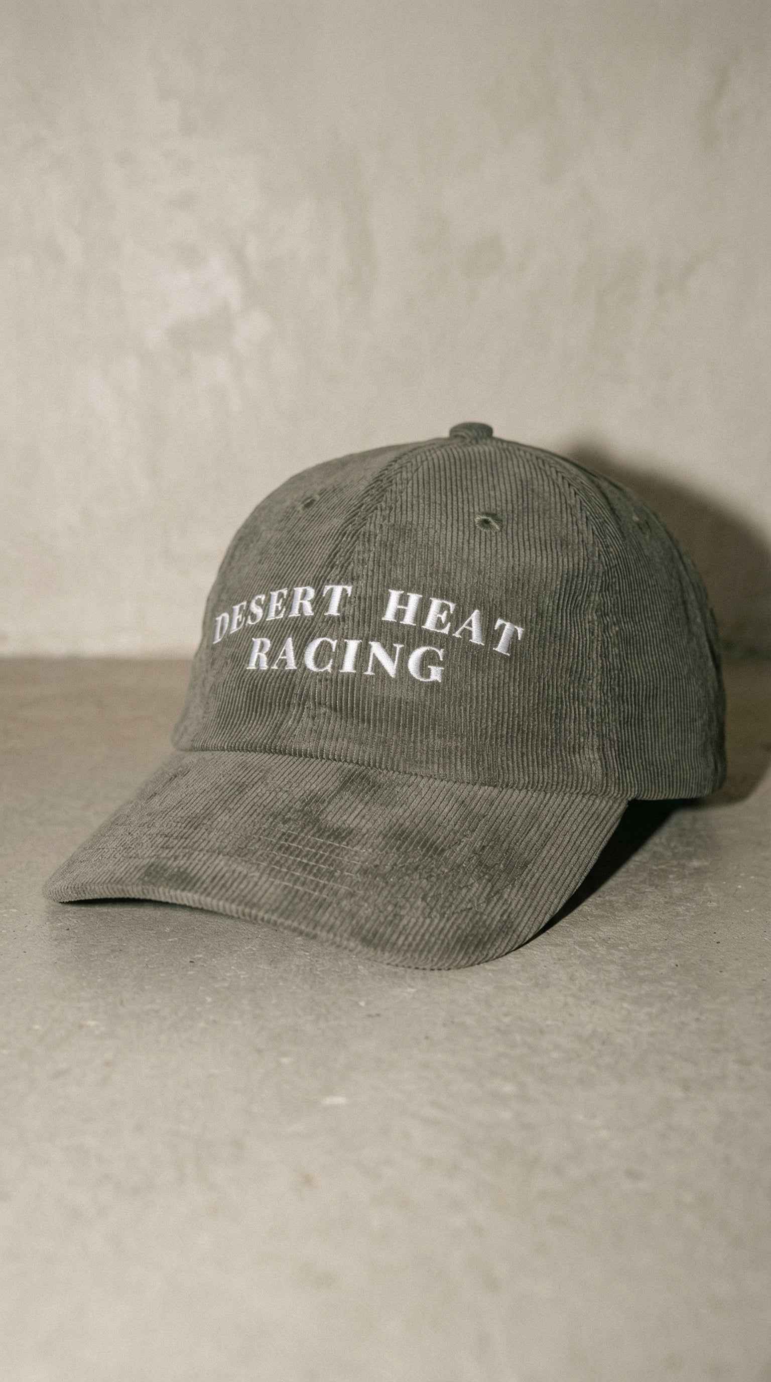 Desert Heat Racing Corduroy Cap – Vintage Streetwear Hat